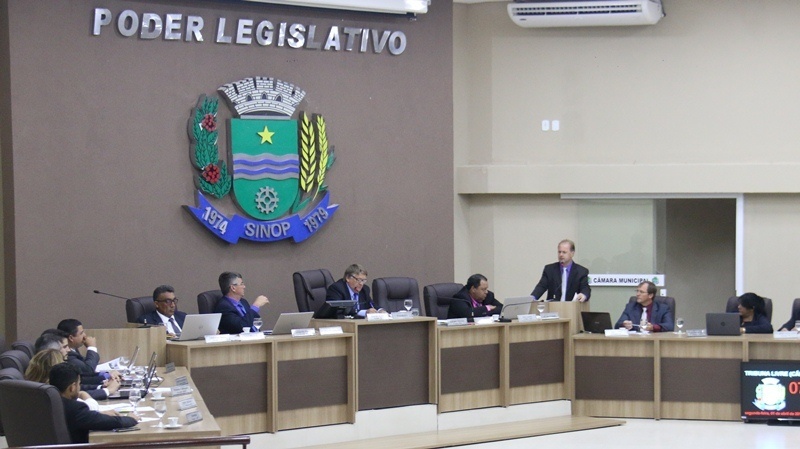 Próximos prefeitos terão que seguir o padrão Rosana de cores