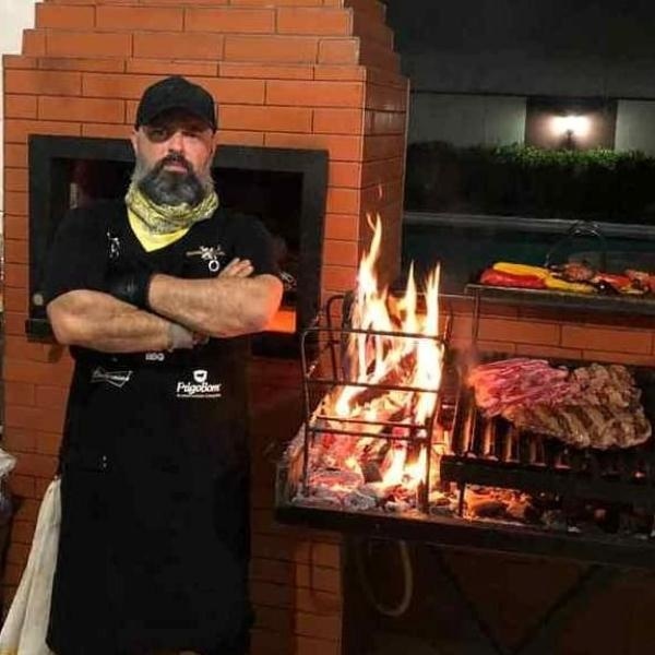Um curso para domar o churrasco argentino