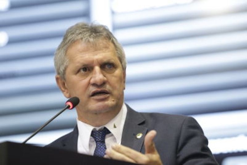 Microempresas poderão entrar no programa Regularize