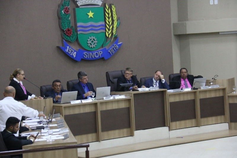 Vereadores autorizam prefeitura a vender 80 terrenos