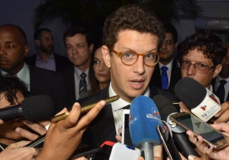 Ministro do Meio Ambiente vem a Mato Grosso acompanhar combate às queimadas