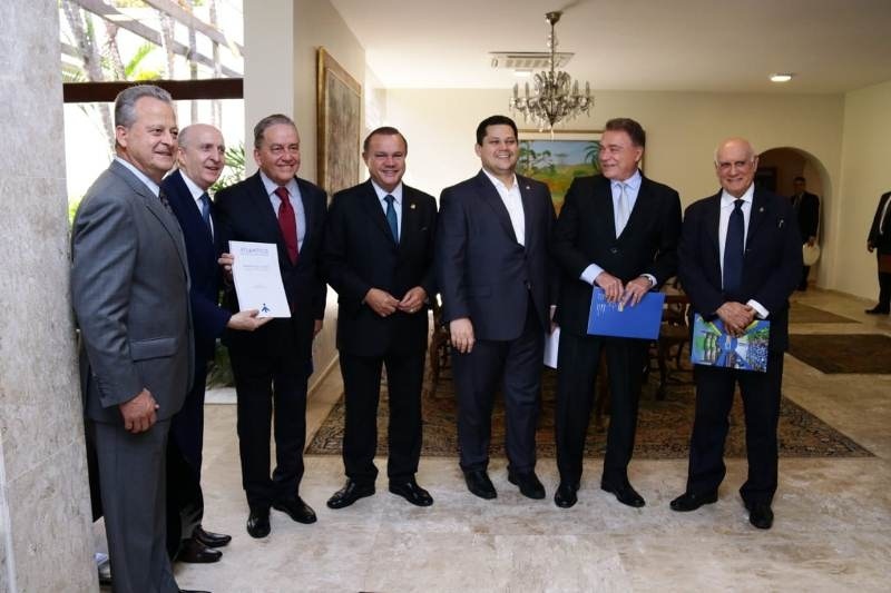 Senado vai reincluir Estados e municípios na nova Previdência com “PEC Paralela”