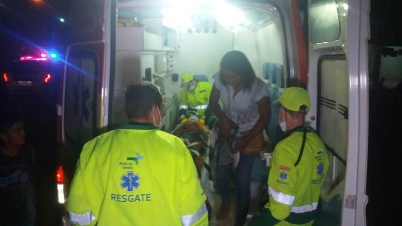 Adolescente pega moto do pai junto com irmã e acaba sofrendo acidente