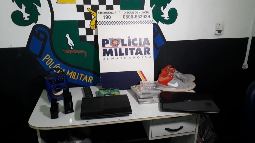 Homem é preso após furtar residência