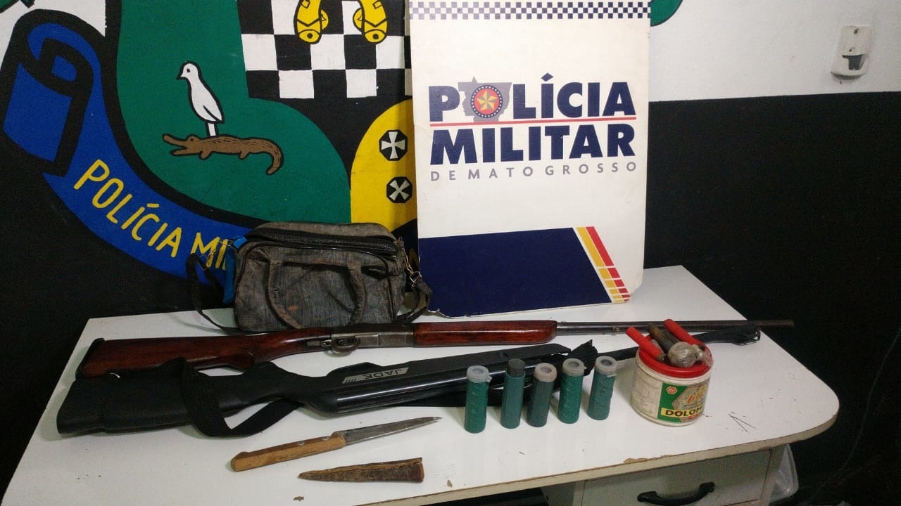 Idoso é preso por ameaçar vizinhos com espingarda