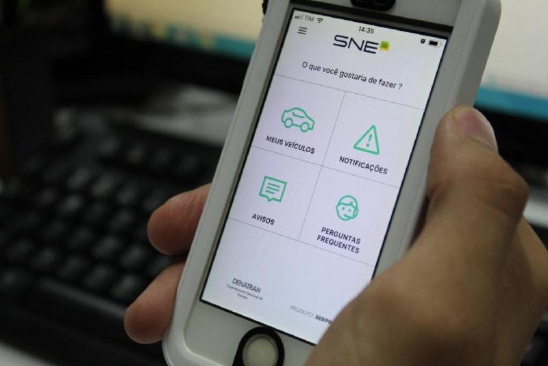 Aplicativo permite pagar multas com desconto