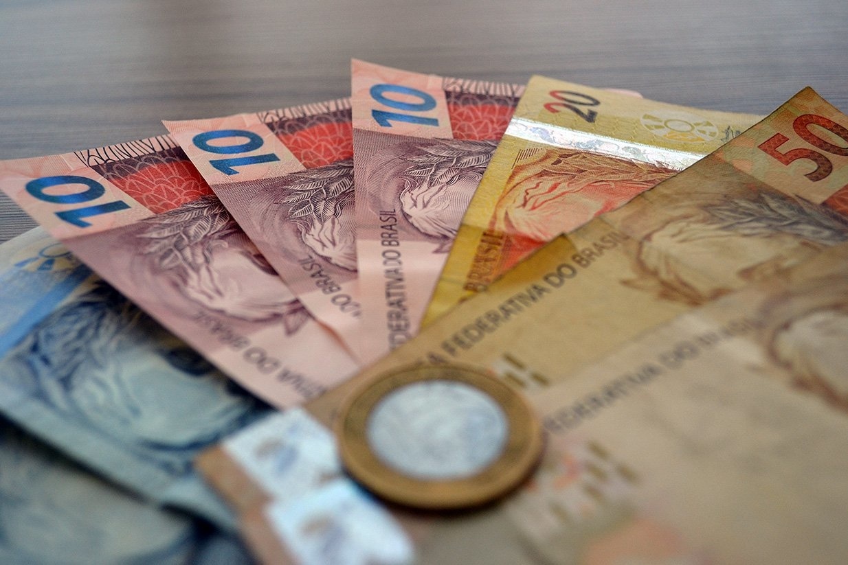 Comissão debate hoje a implantação do imposto único