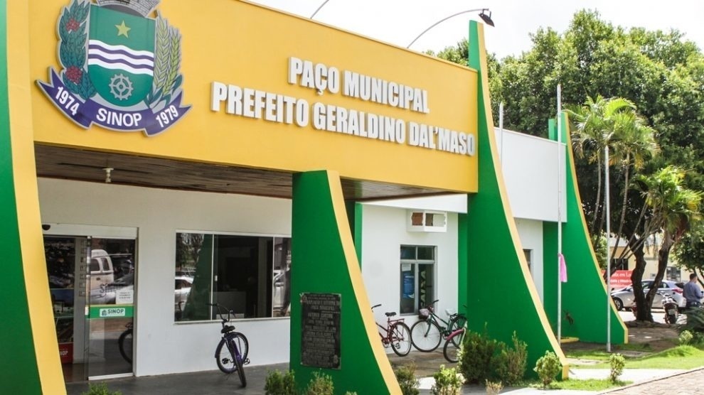 Em cortes de gastos, prefeitura muda horário de atendimento ao público