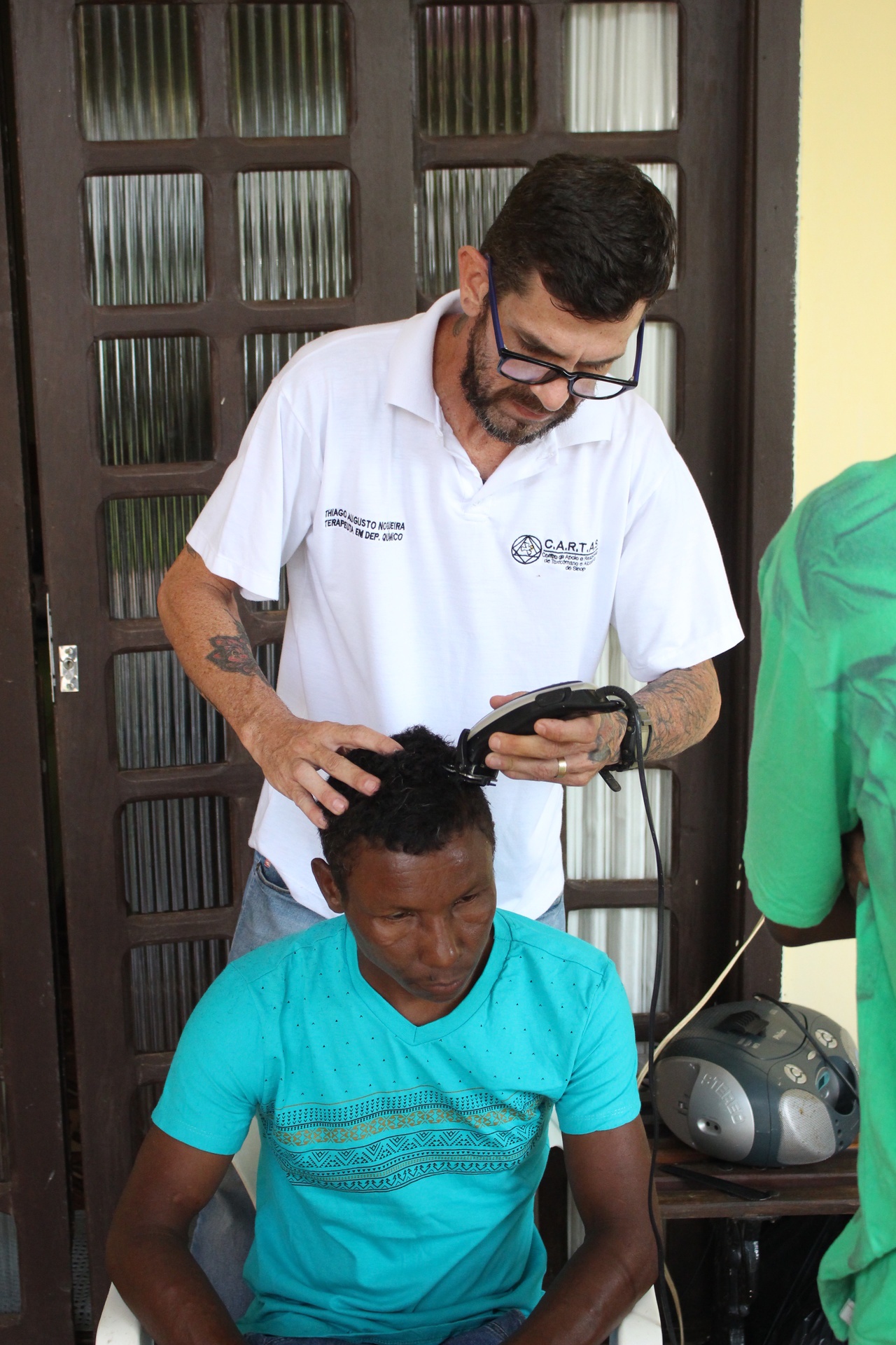 Moradores de rua de Sinop participam de ação social