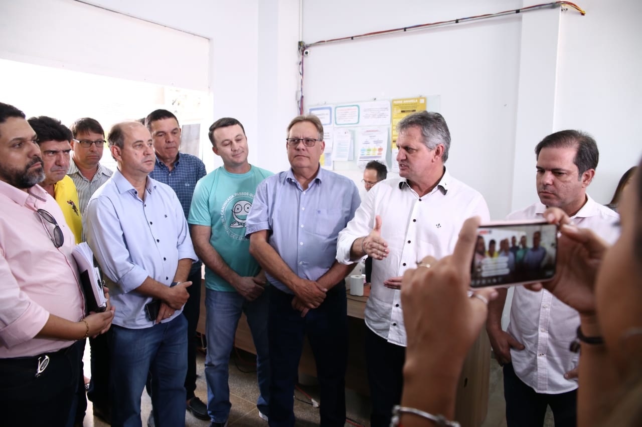 Comissão entrega relatórios dos hospitais públicos