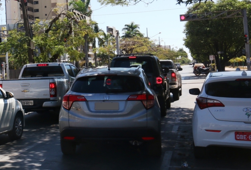 Prefeitura vai instalar 10 novos semáforos