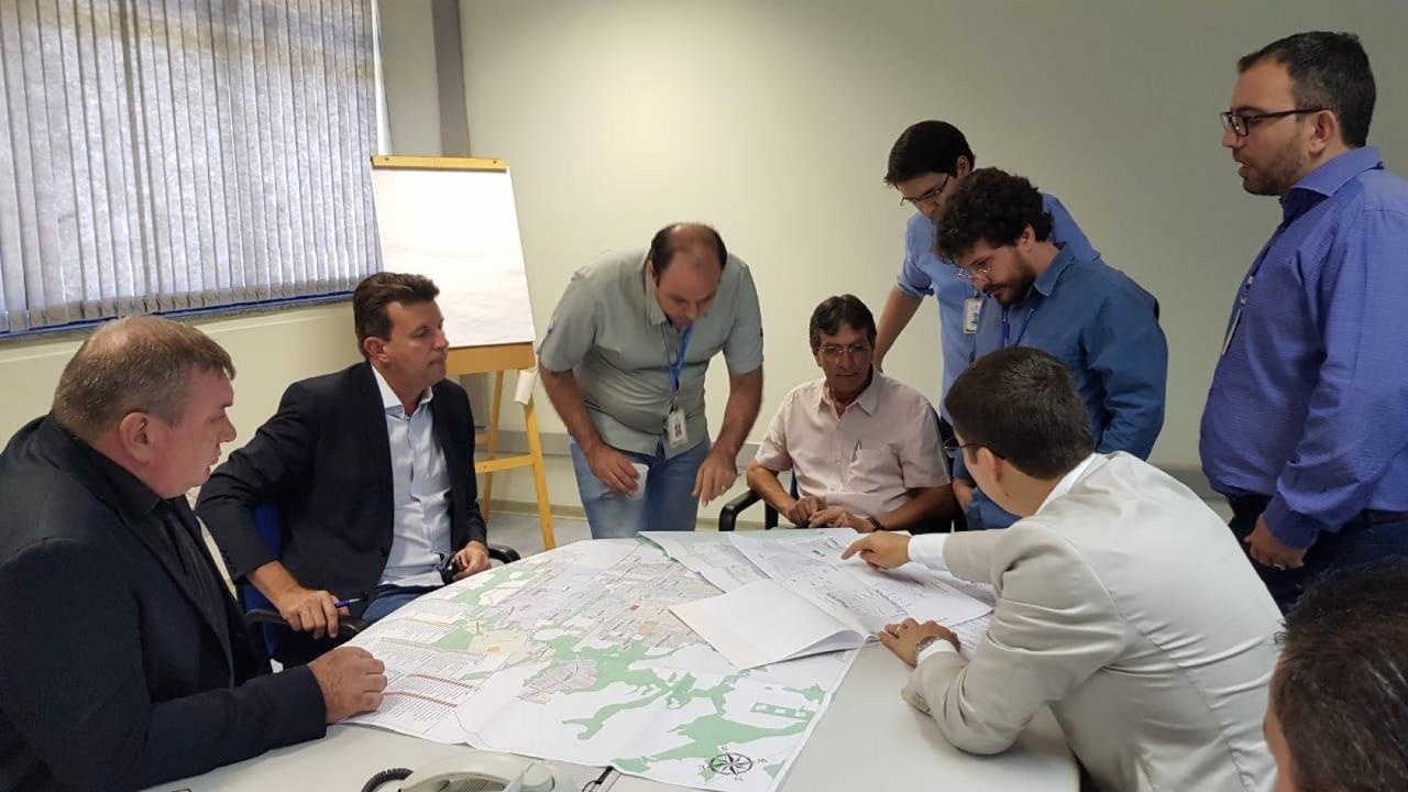 Prefeito de Sorriso cobra retomada de obras paralisadas