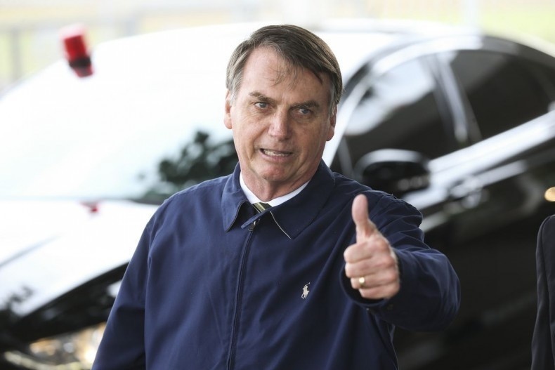 Jair Bolsonaro assina desfiliação do PSL, diz advogado