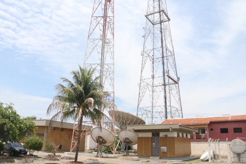 Prefeitura tenta faturar R$ 12 milhões com operadoras de telefone