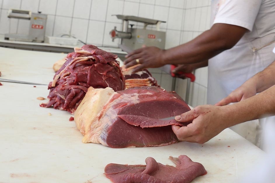 Preço da carne bovina inicia queda em MT