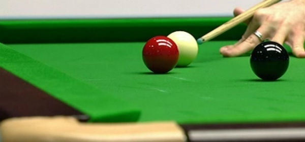 Jogo de sinuca termina em esfaqueamento em Sinop
