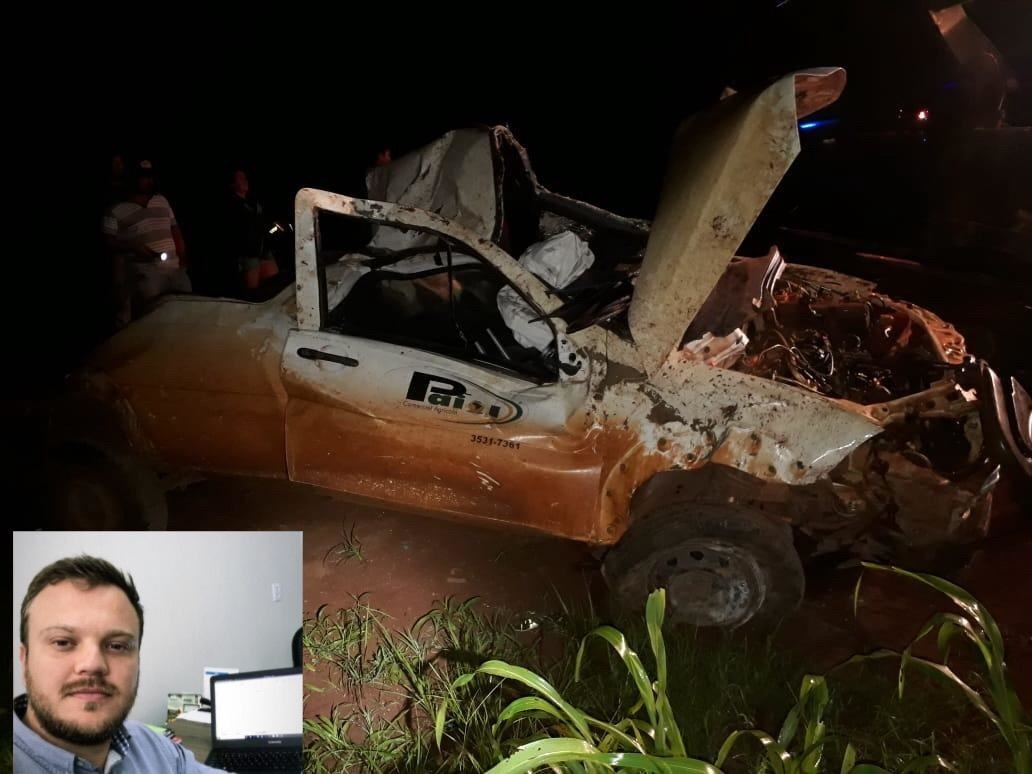 Jovem morre após carro capotar