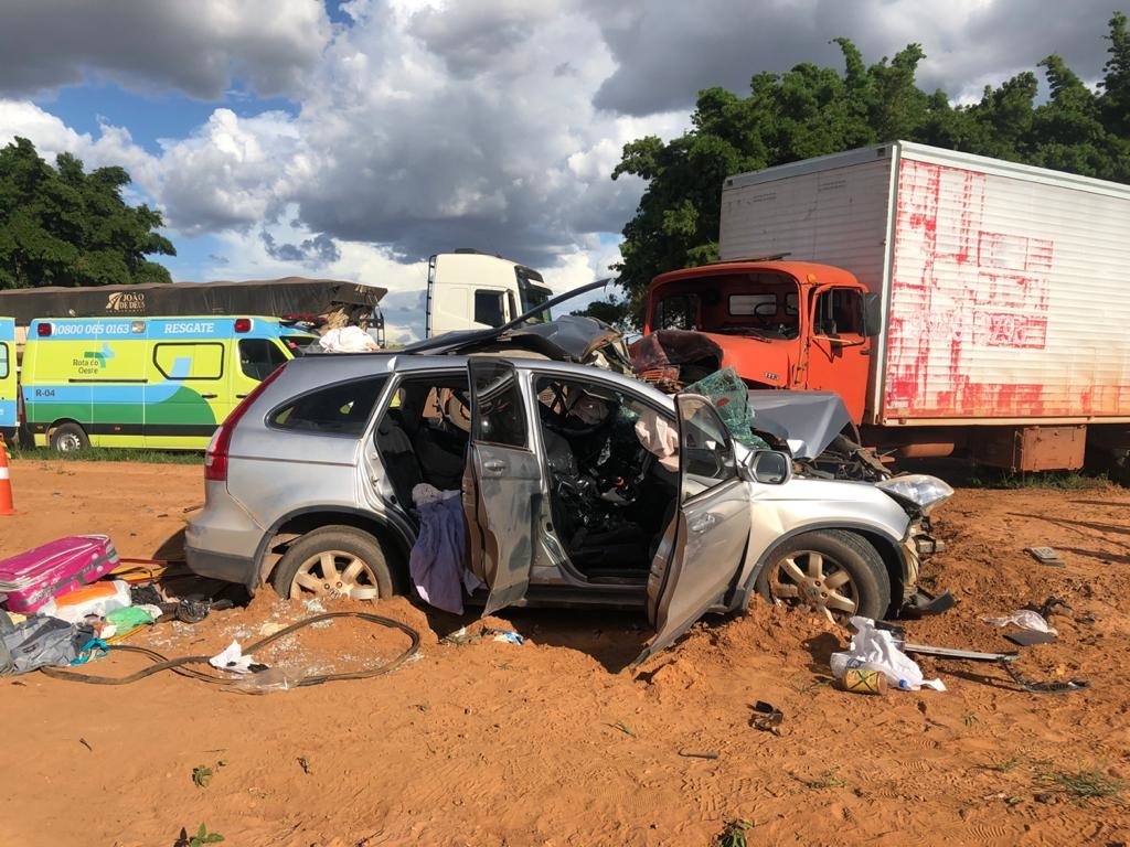 Empresário morre e três pessoas ficam feridas em acidente grave