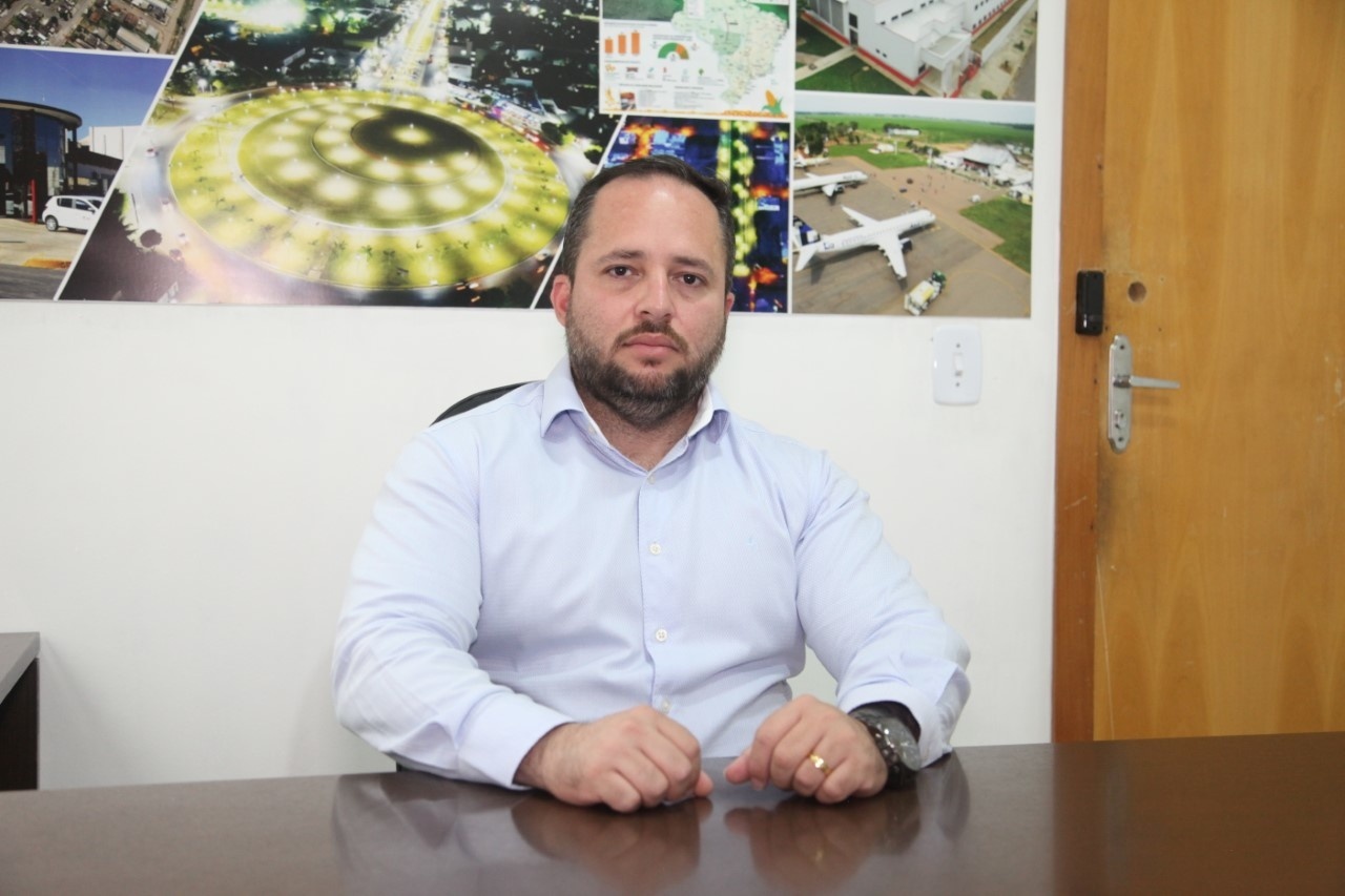 Médico assume a Secretaria de Saúde