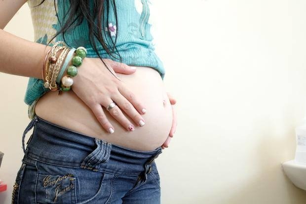 Mais de 20 mil meninas com menos de 15 anos engravidam todos os anos