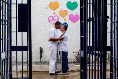 Ala LGBT em presídio de MT permite até namoro com evangélicos