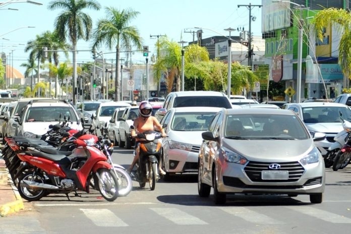 Contribuintes com IPVA atrasado podem ser inscritos em dívida ativa