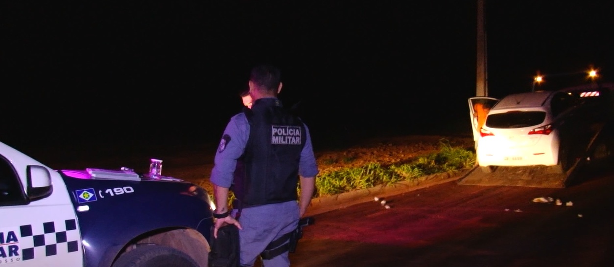 Casal é preso com porção de maconha