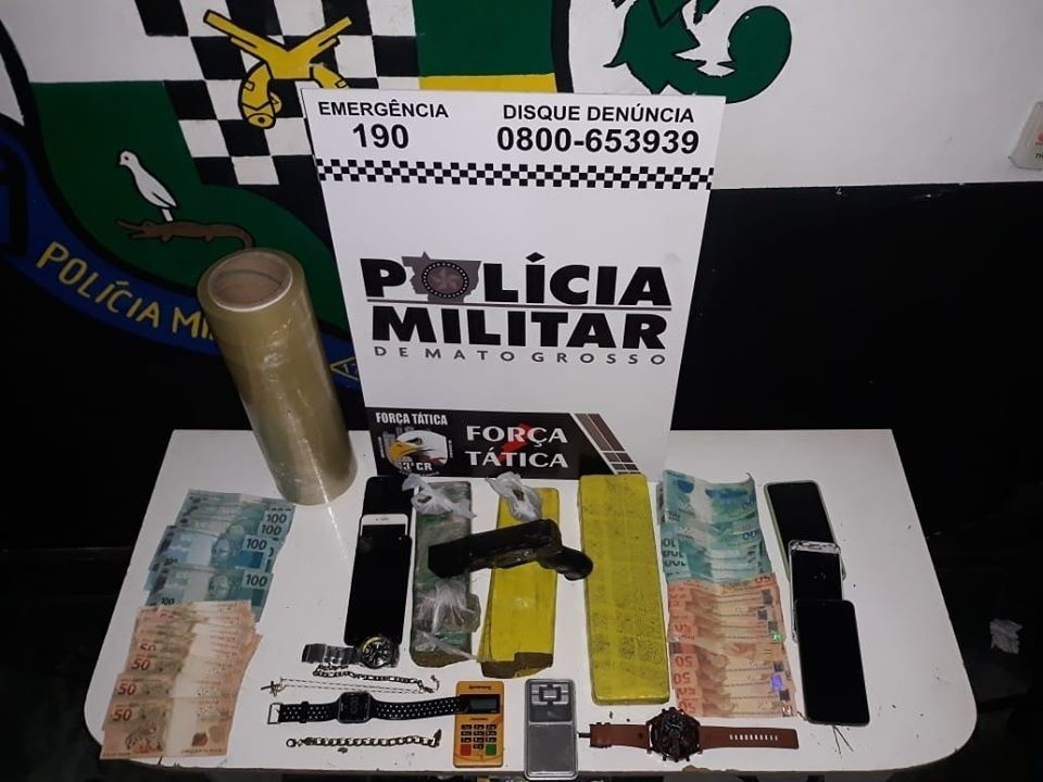 Grupo é preso com R$ 2.500 em notas falsas