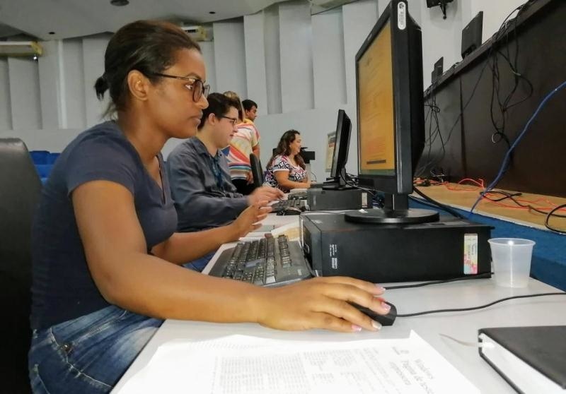 Matrículas web para novos alunos começam nesta terça-feira (03)
