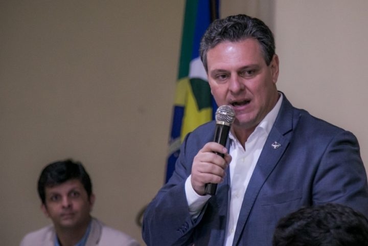 Com apoio de Maggi e da bancada, Fávaro garante aliança com PP e deve ter Margareth suplente