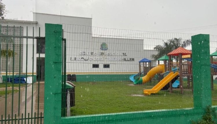 Crianças denunciam professor por dar ‘beliscões’ durante aula