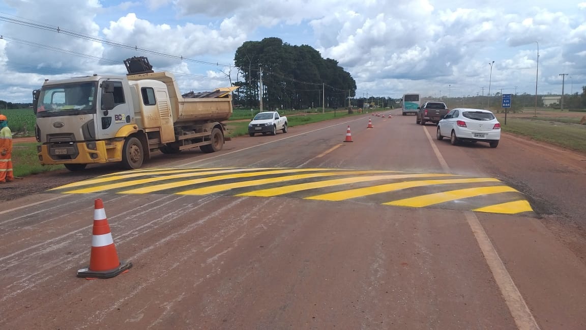 BR-163 ganha lombada elevada no trevo de Cláudia