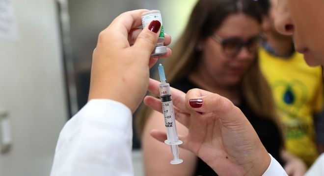 Com 1,5 mil doses, vacina da gripe acaba nas primeiras horas em Sinop