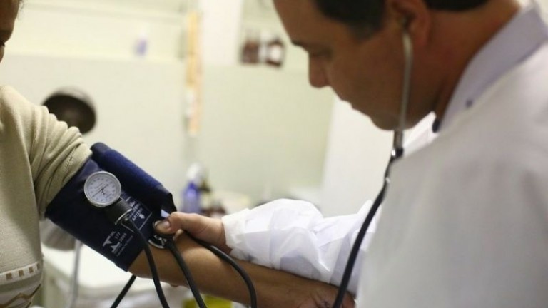 MEC libera R$ 54 milhões para bolsas em residência médica