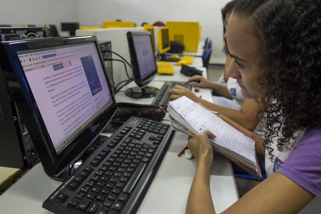 Federação de Atletismo oferece cursos online para professores de educação física