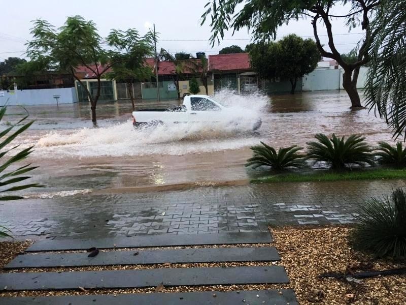 Alagamentos comprometem a mobilidade urbana