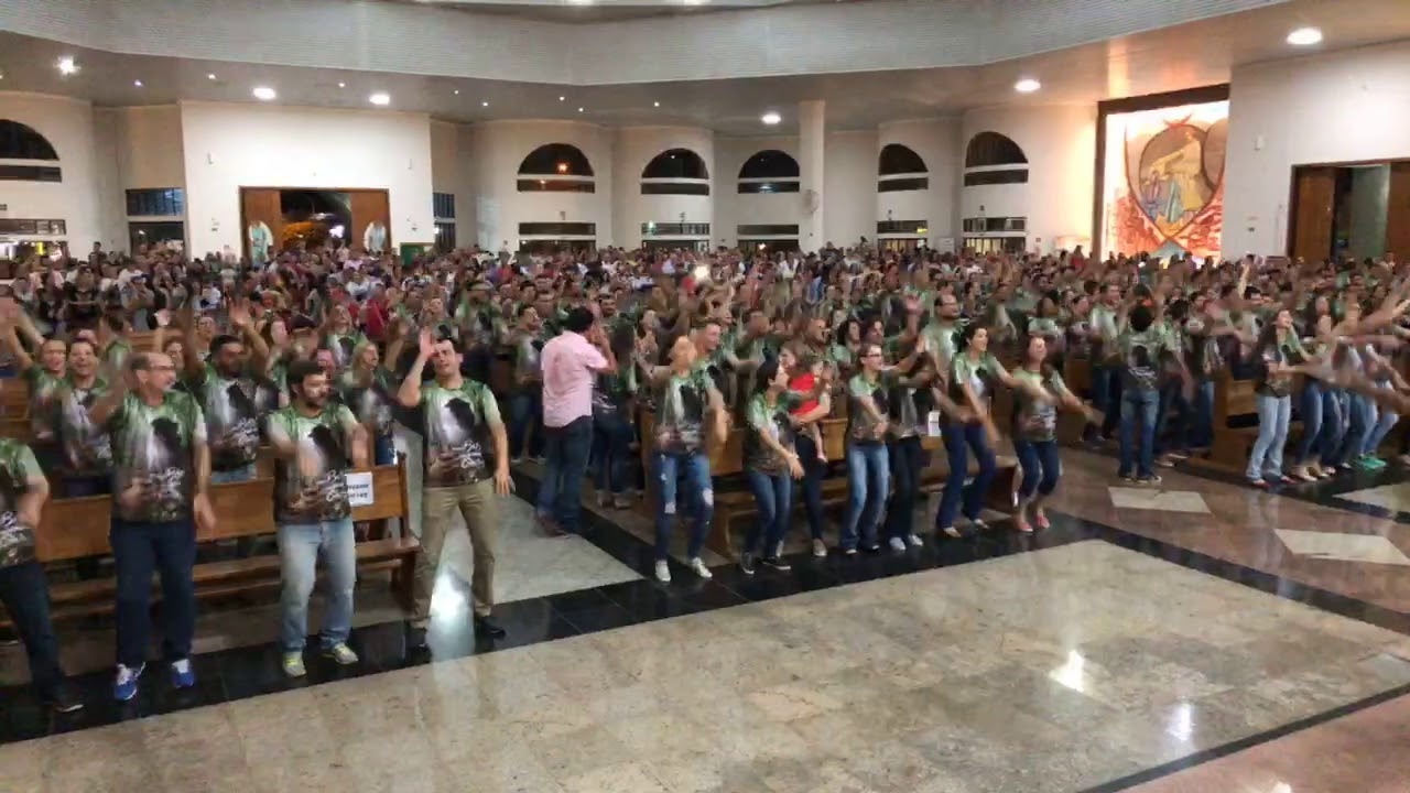 Novo decreto autoriza a abertura de igrejas e restaurantes
