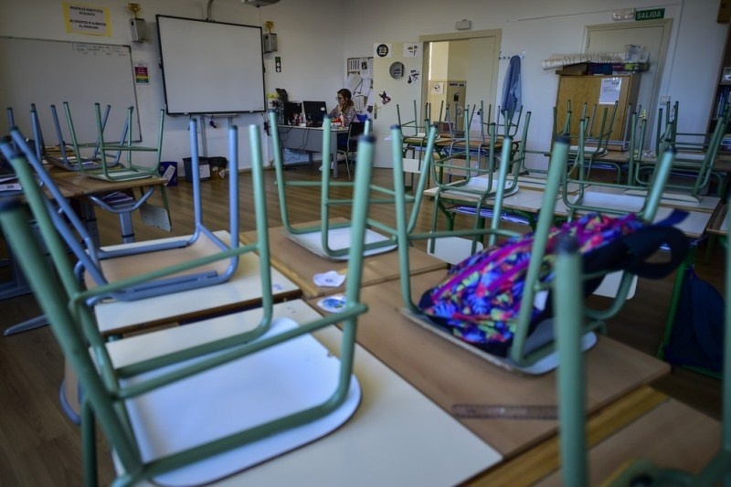 CNE aprova diretrizes para escolas durante a pandemia