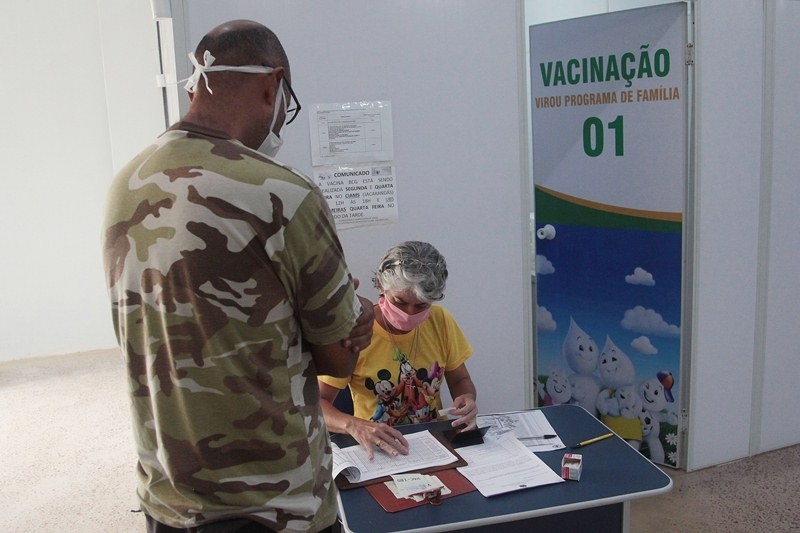 Terceira etapa de vacinação contra a gripe é dividida em dois grupos