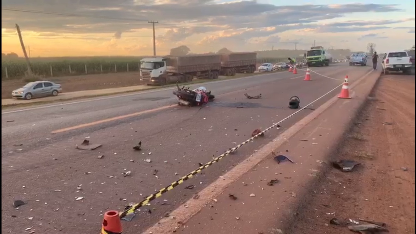 Duas pessoas morrem em acidente violento em Sinop