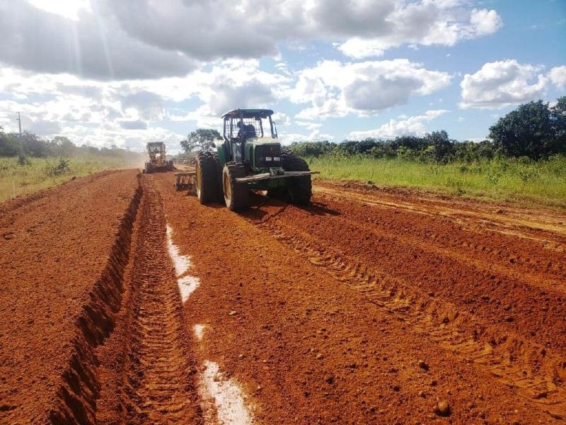 Sinfra assina contrato para iniciar obras de pavimentação em Ipiranga do Norte