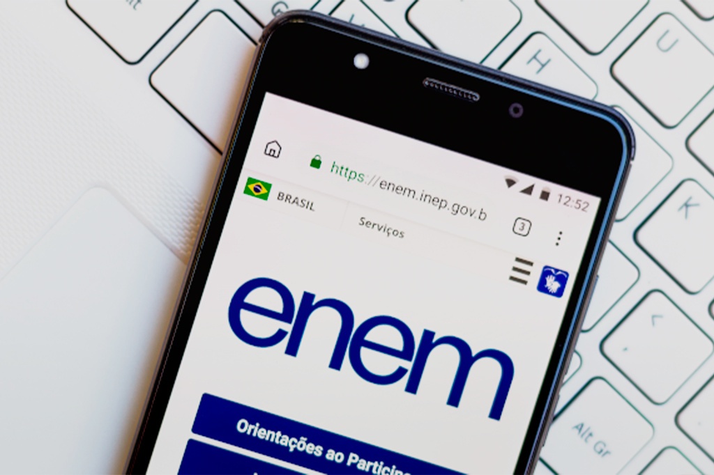 MEC adia realização do Enem 2020