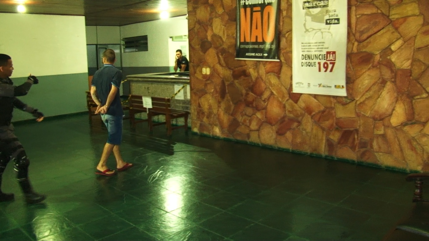 Jovem é preso comercializando drogas no centro de Sinop