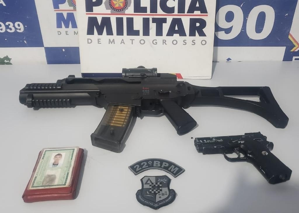 Homem intimida moradores com réplica de arma de fogo e é detido