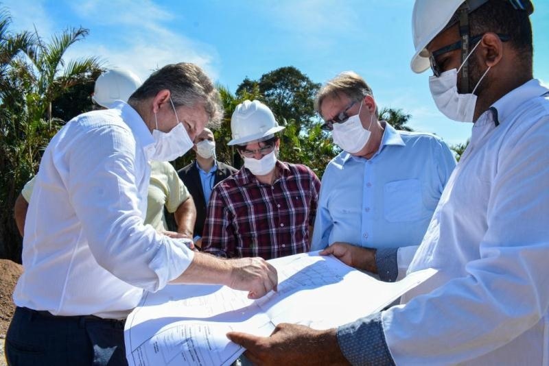 Governador vistoria obras e hospitais no Nortão