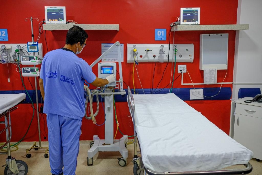 Governo cria Programa Emergencial para abrir novos leitos de UTI em parceria com prefeituras