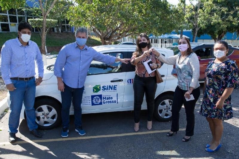 Sine de Sinop recebe veículo para auxiliar cidadão que busca emprego