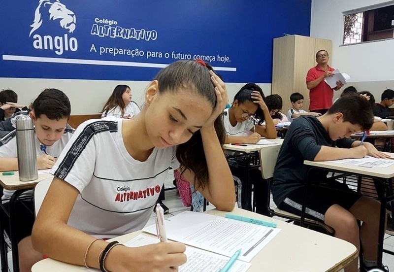 Escolas particulares suspendem aulas presenciais