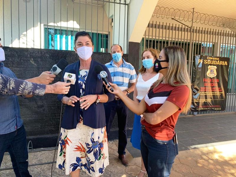 Prefeita vai a Polícia Federal denunciar fakenews