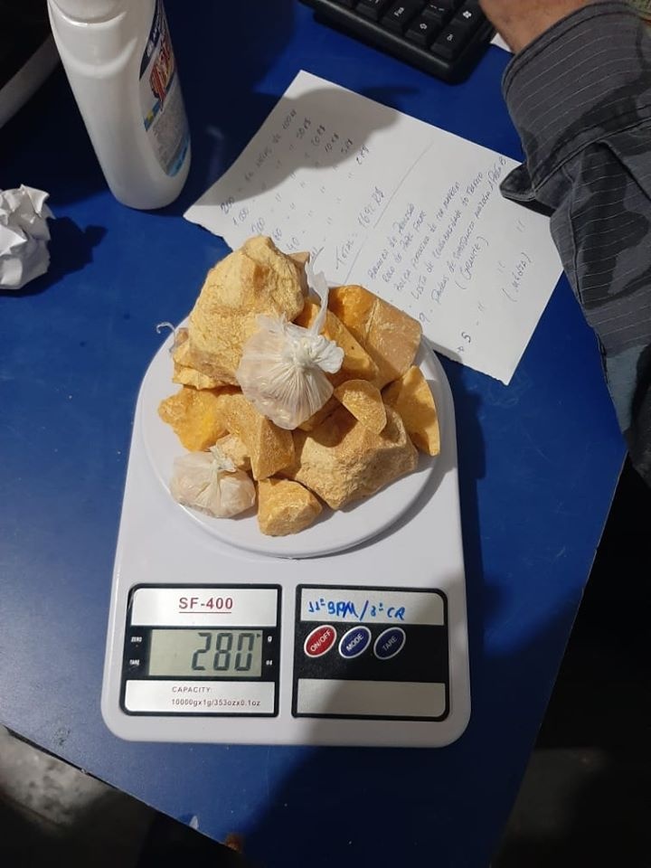 PM prende casal por envolvimento com tráfico de drogas